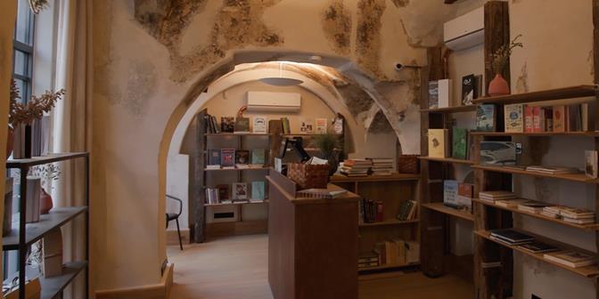 Karl Lennon - Thumbnail