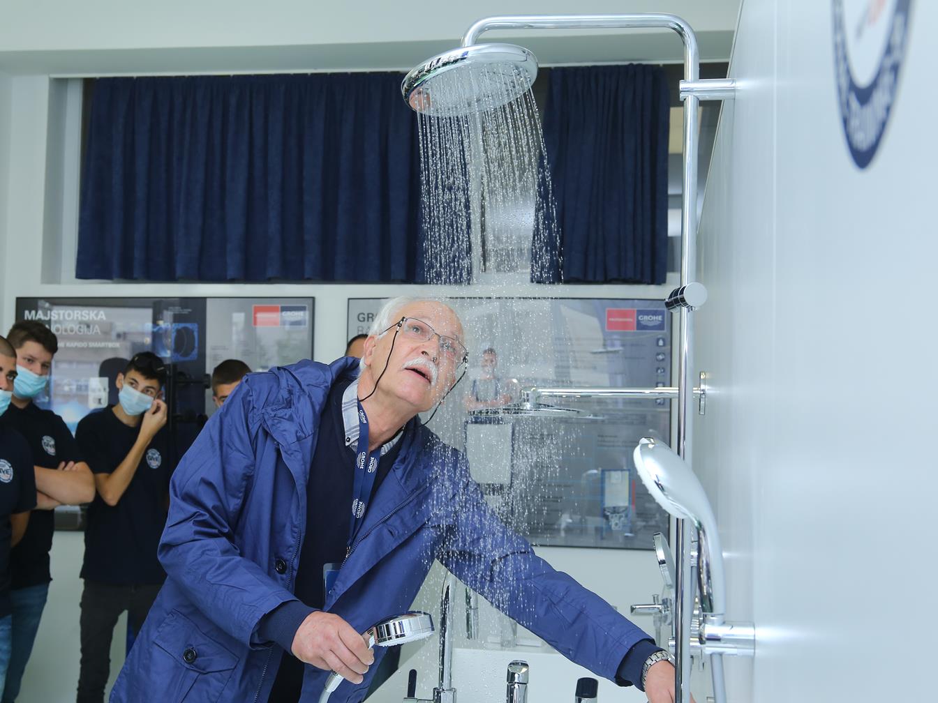 GROHE-GIVE_CR-Split_01-4