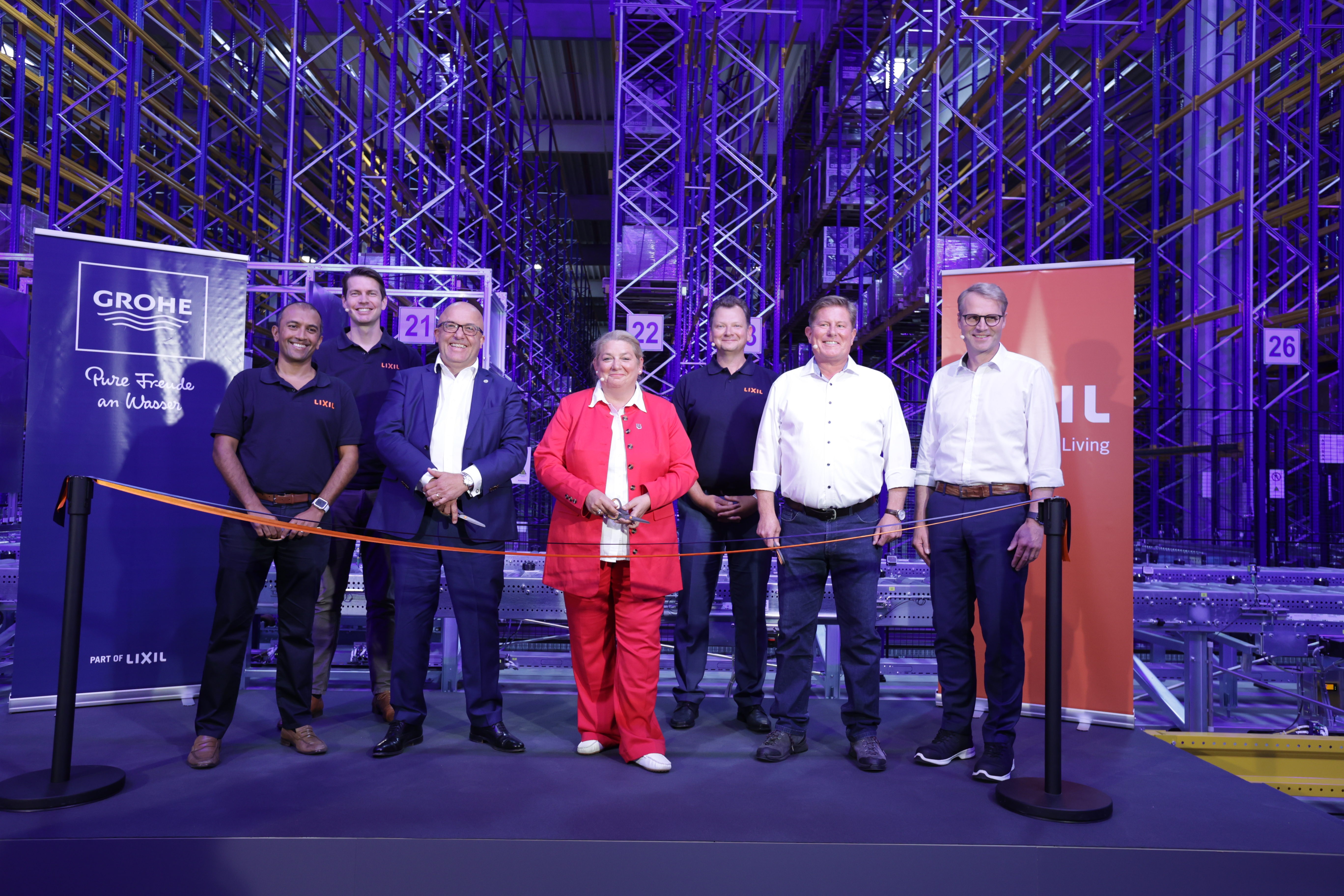 Investition in den Standort: LIXIL eröffnet neues Logistikzentrum für GROHE in Porta Westfalica