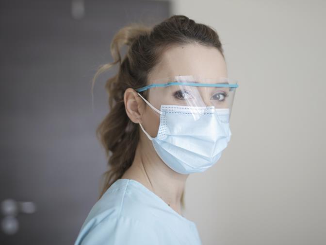 Future Ready_Collage-07_stock picture_woman with glasses and mask