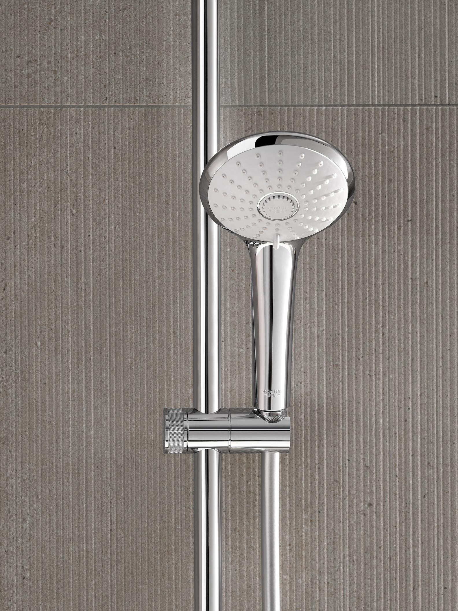 Showers_07_Collage-04