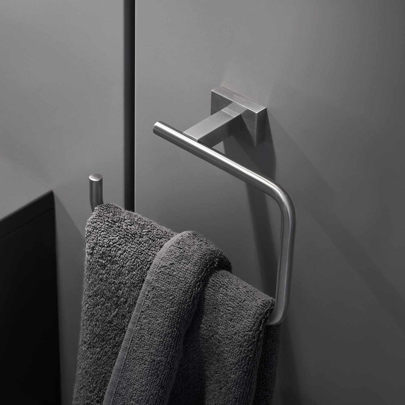 Showers_14_Collage-07