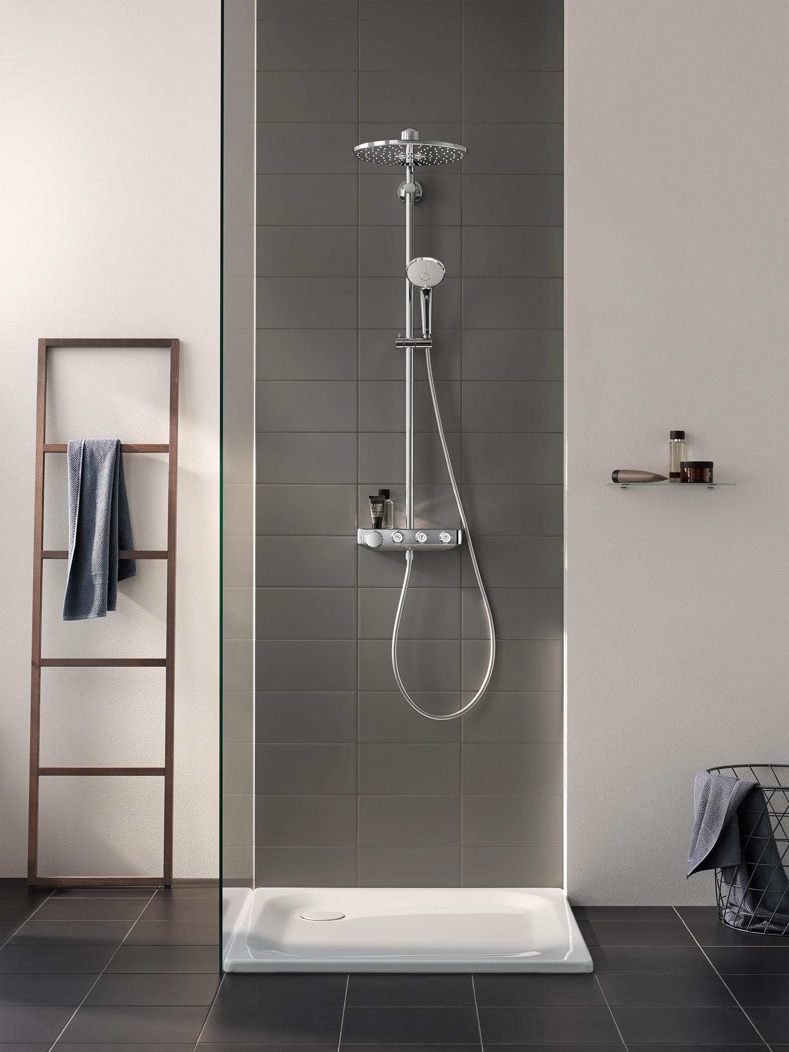 Showers_14_Collage-08